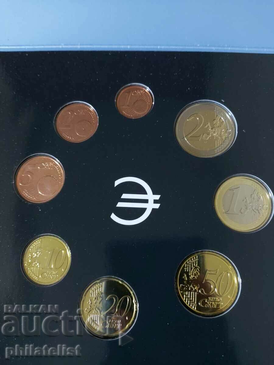 Delivery of Portugal 2014 - bank euro set from 1 cent to 2 euro BU Delivery of Portugal 2014 - bank euro set from 1 cent to 2 euro BU