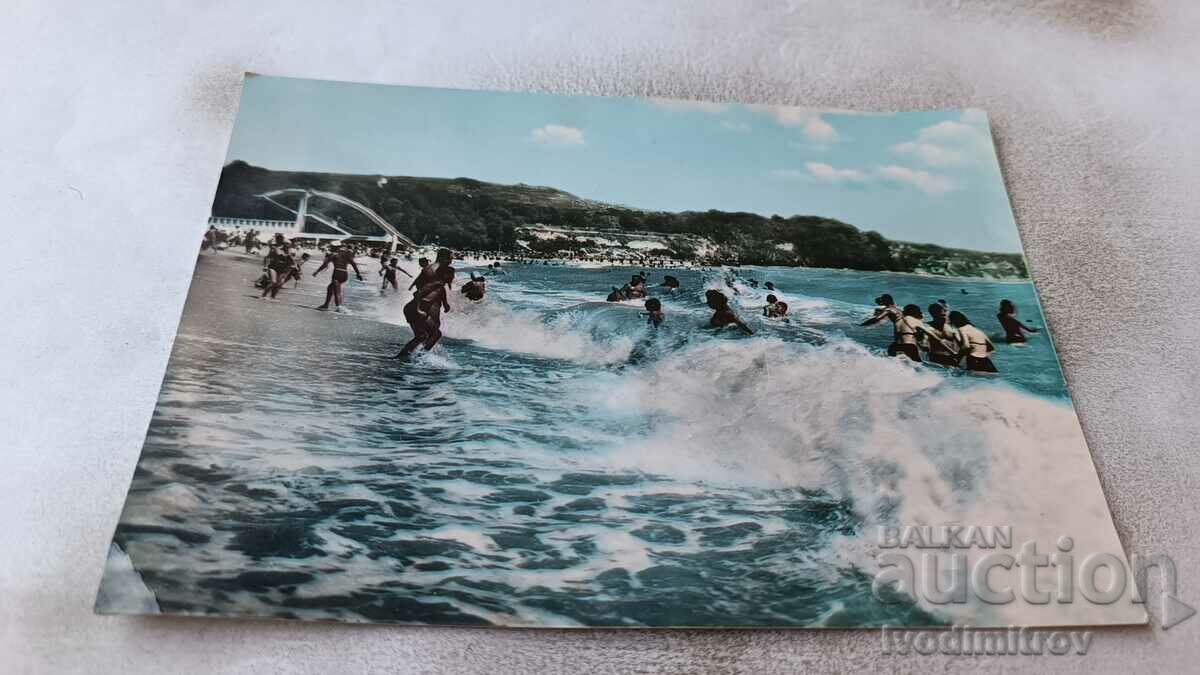 Καρτ ποστάλ Βάρνα στην παραλία 1960
