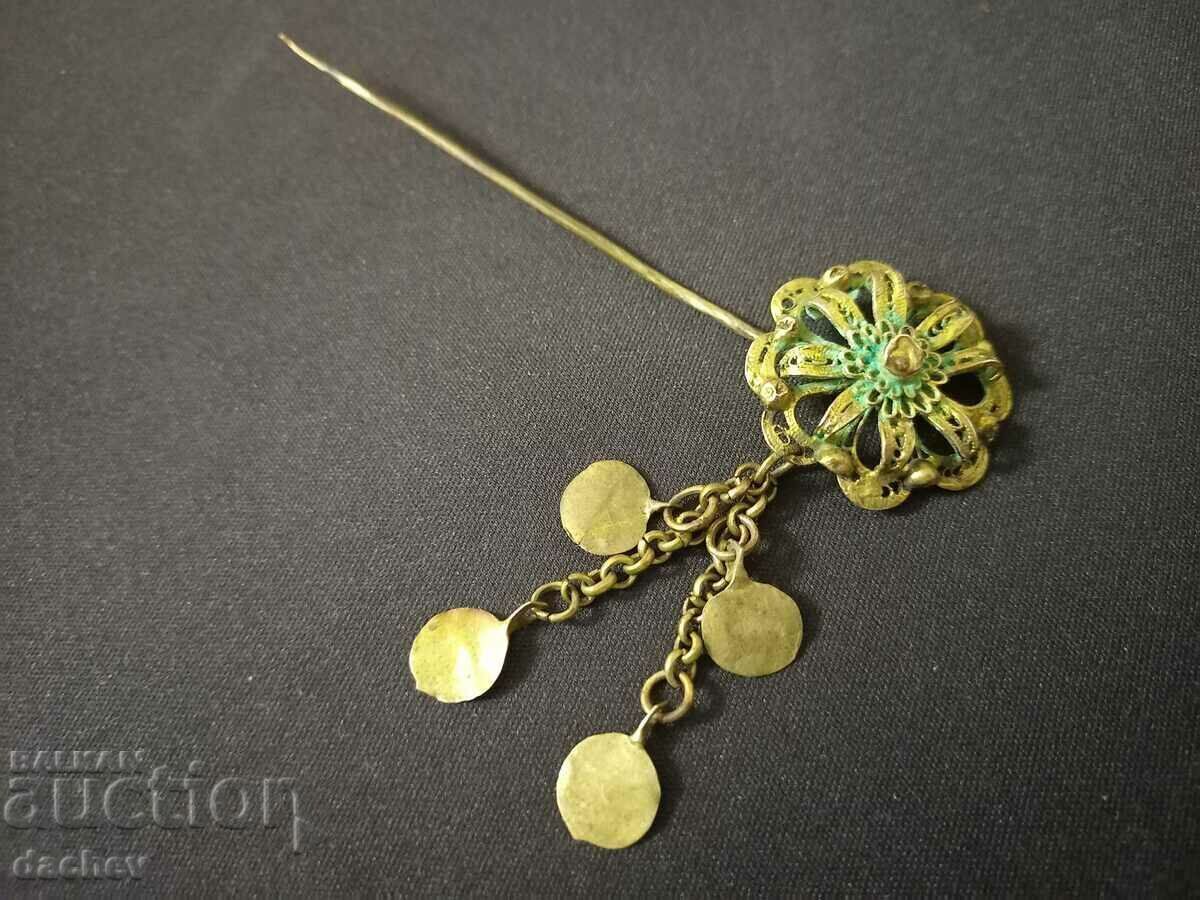 ВЪЗРОЖДЕНСКА ИГЛА ЗА КОСА ЖИВАЧНА ПОЗЛАТА - ТОП СЪСТОЯНИЕ! с цена € 70.00 | 136.91 лв.