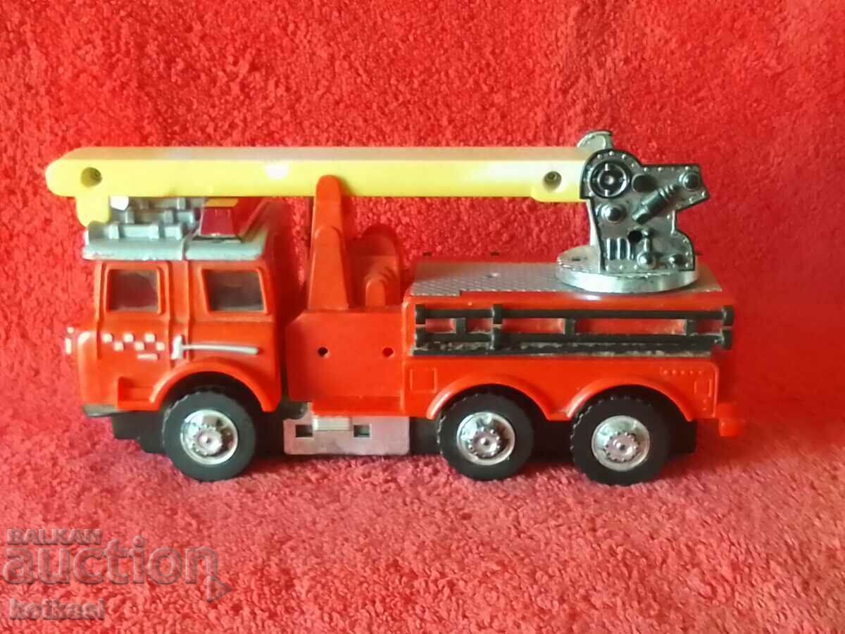 Παράδοση Παλιό παιχνίδι Πυροσβεστικό όχημα με εξαρτήματα που λείπουν Παράδοση Παλιό παιχνίδι Πυροσβεστικό όχημα με εξαρτήματα που λείπουν