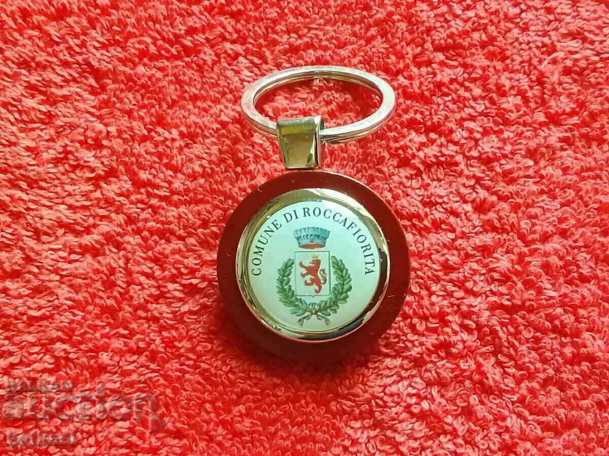 Auction Old key chain Italy new Auction Old key chain Italy new