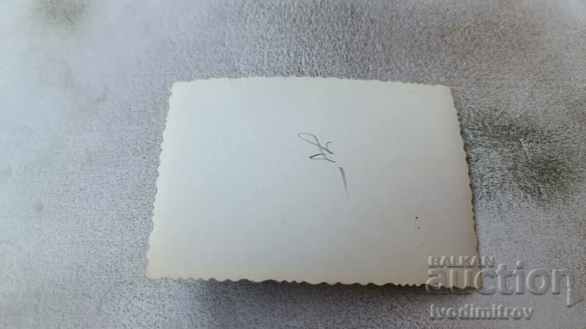 Φωτογραφία Νεολαία στο ποτάμι με τιμή 2.35 BGN | € 1.20