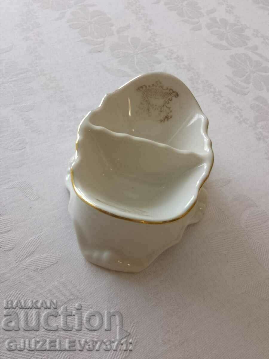 Delivery of Bernadotte Czech porcelain spice jar