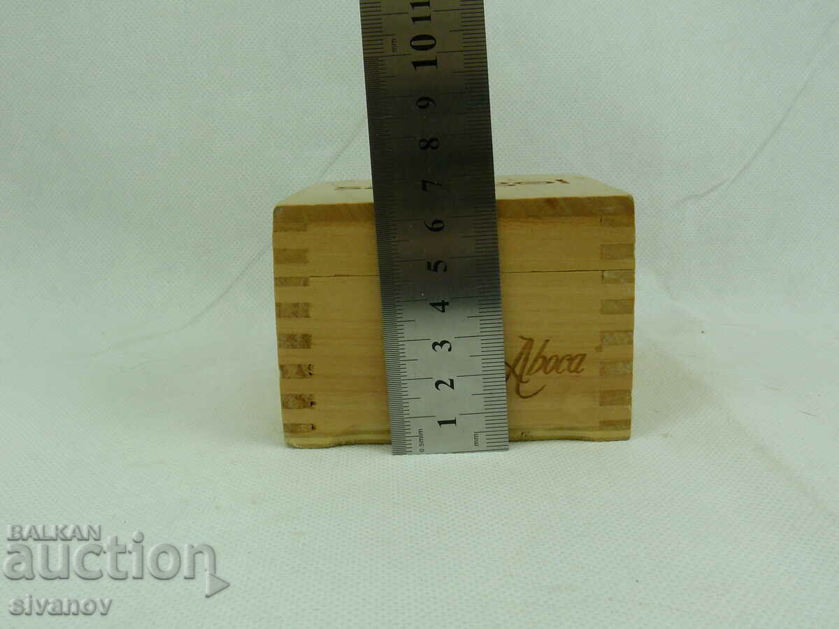 Interesting little wooden box #2337 - 6 Interesting little wooden box #2337 - 6