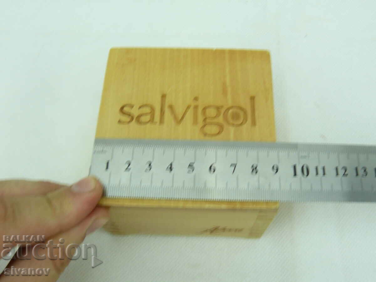 Interesting little wooden box #2337 - 7 Interesting little wooden box #2337 - 7