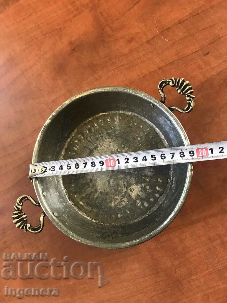 HONEY COPPER BAKE PAN ANTIQUE BREAD DISH with price 37.00 BGN | € 18.92