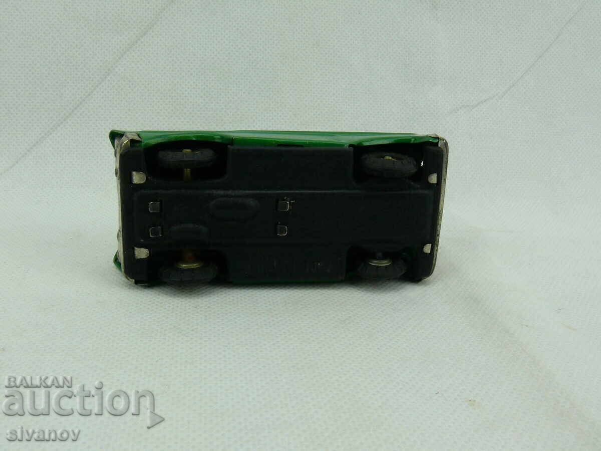 Delivery of Interesting old metal cart #2388 Delivery of Interesting old metal cart #2388