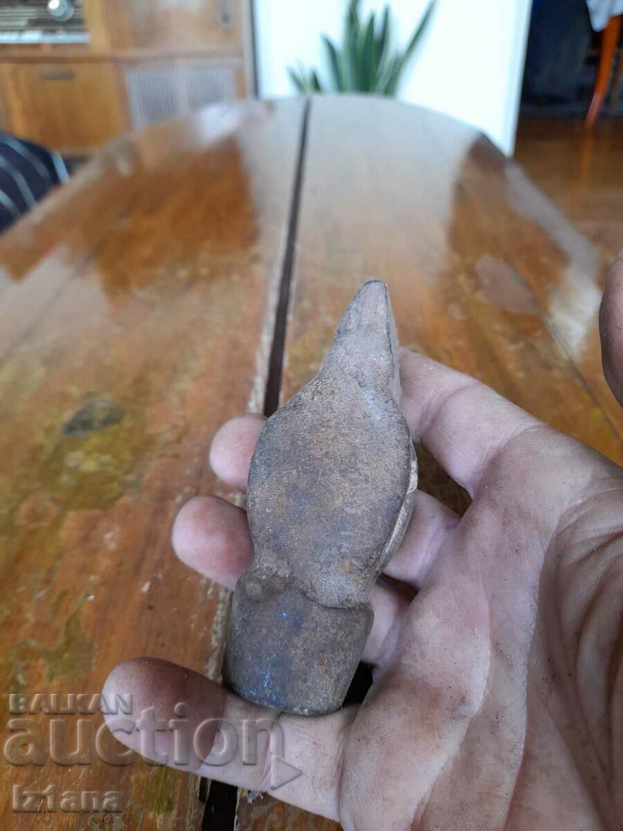 Delivery of Old hammer, hammer