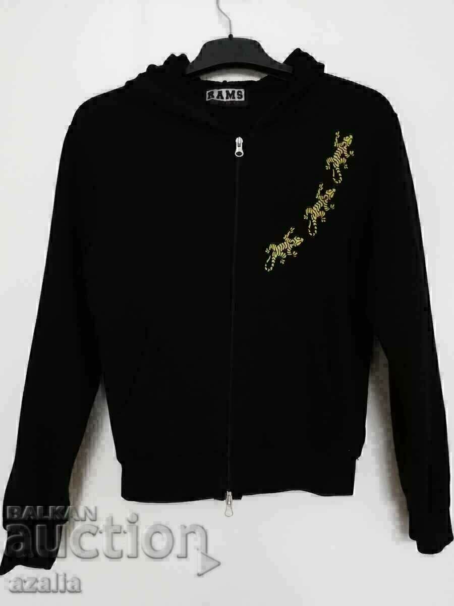 Black sweatshirt with hood and ornaments, cotton