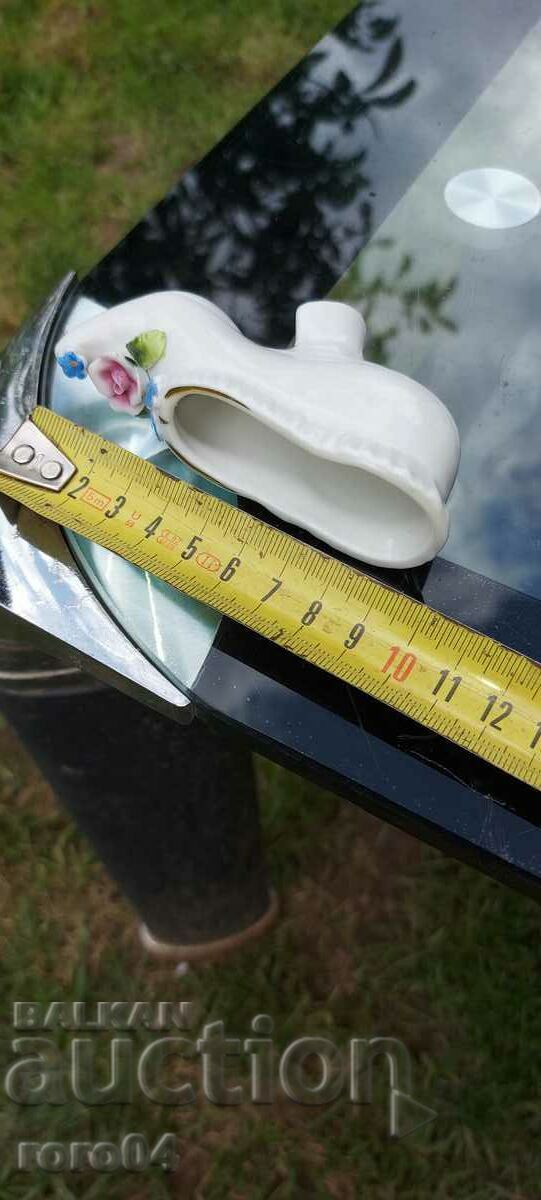 PORCELAIN SHOE - 6 PORCELAIN SHOE - 6