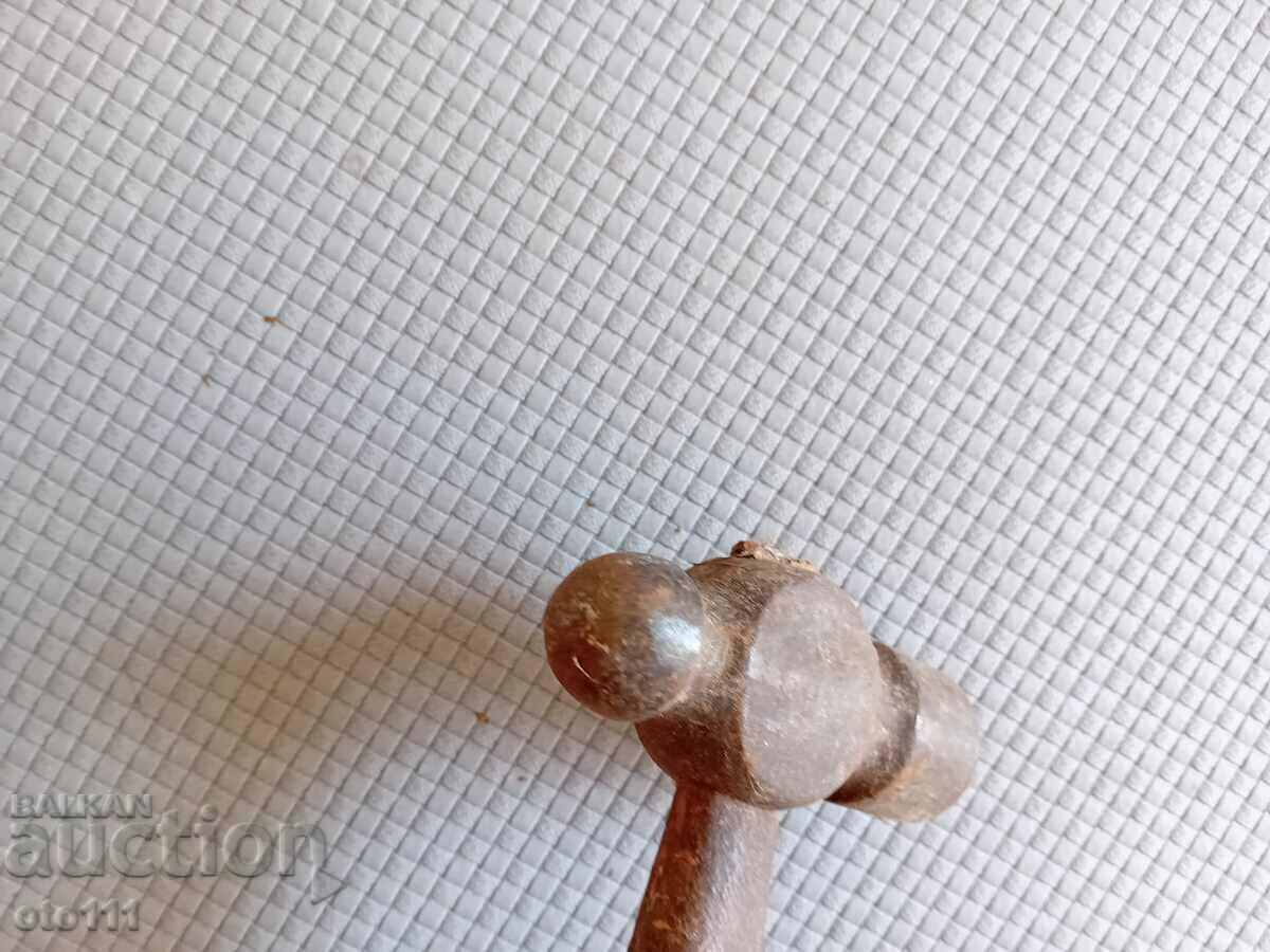 Auction OLD TIN HAMMER Auction OLD TIN HAMMER