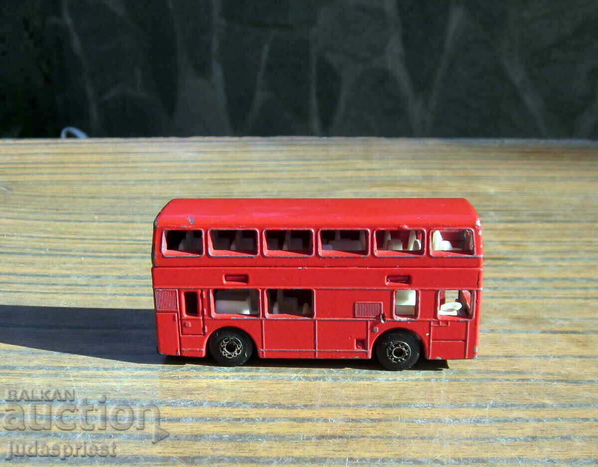 Delivery of toy bus London bus matchbox made in Macau 1981