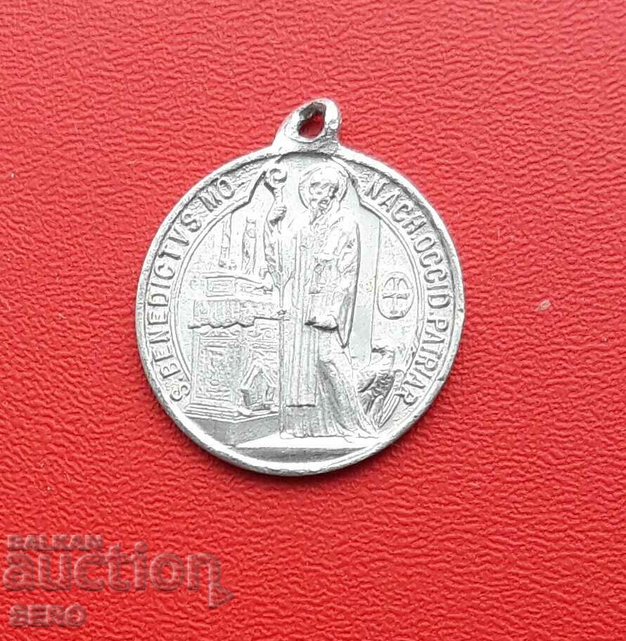 Религиозен медальон-свети Бенедикт 480-547 година