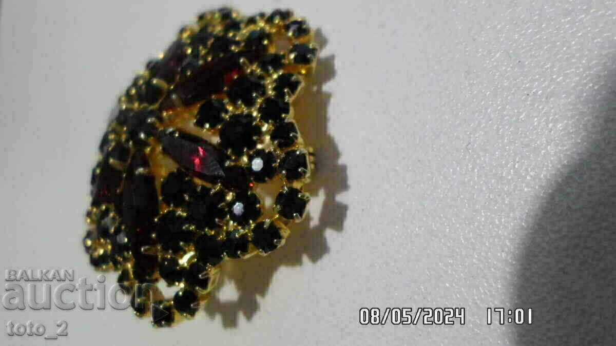 Auction OLD BEAUTIFUL BROOCH - DISCOUNT !!! Auction OLD BEAUTIFUL BROOCH - DISCOUNT !!!