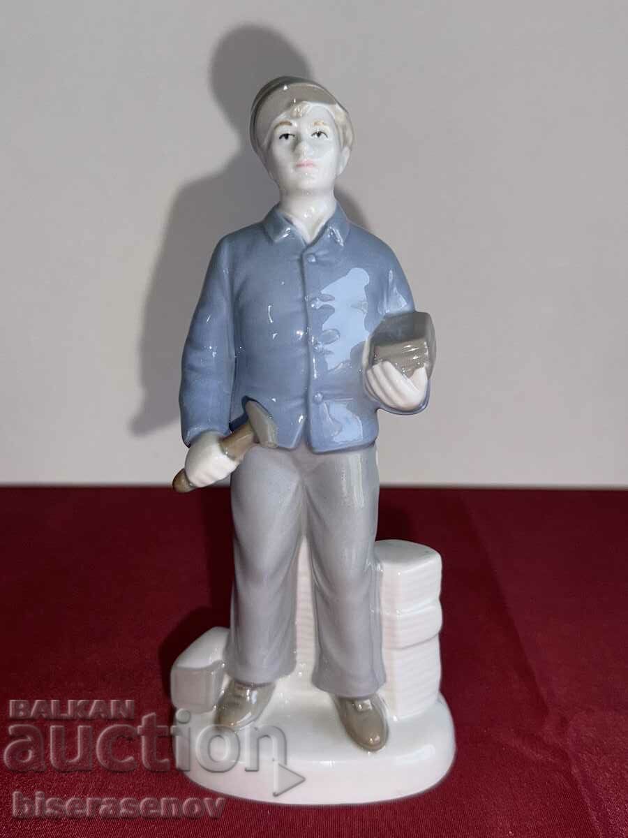 Porcelain figure with markings !No remarks!