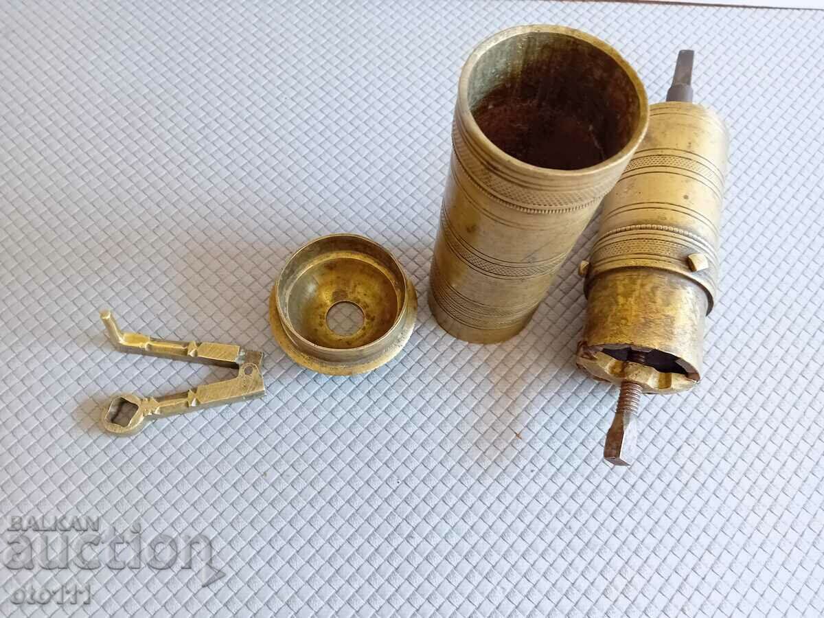 Auction OLD BRONZE MILL Auction OLD BRONZE MILL