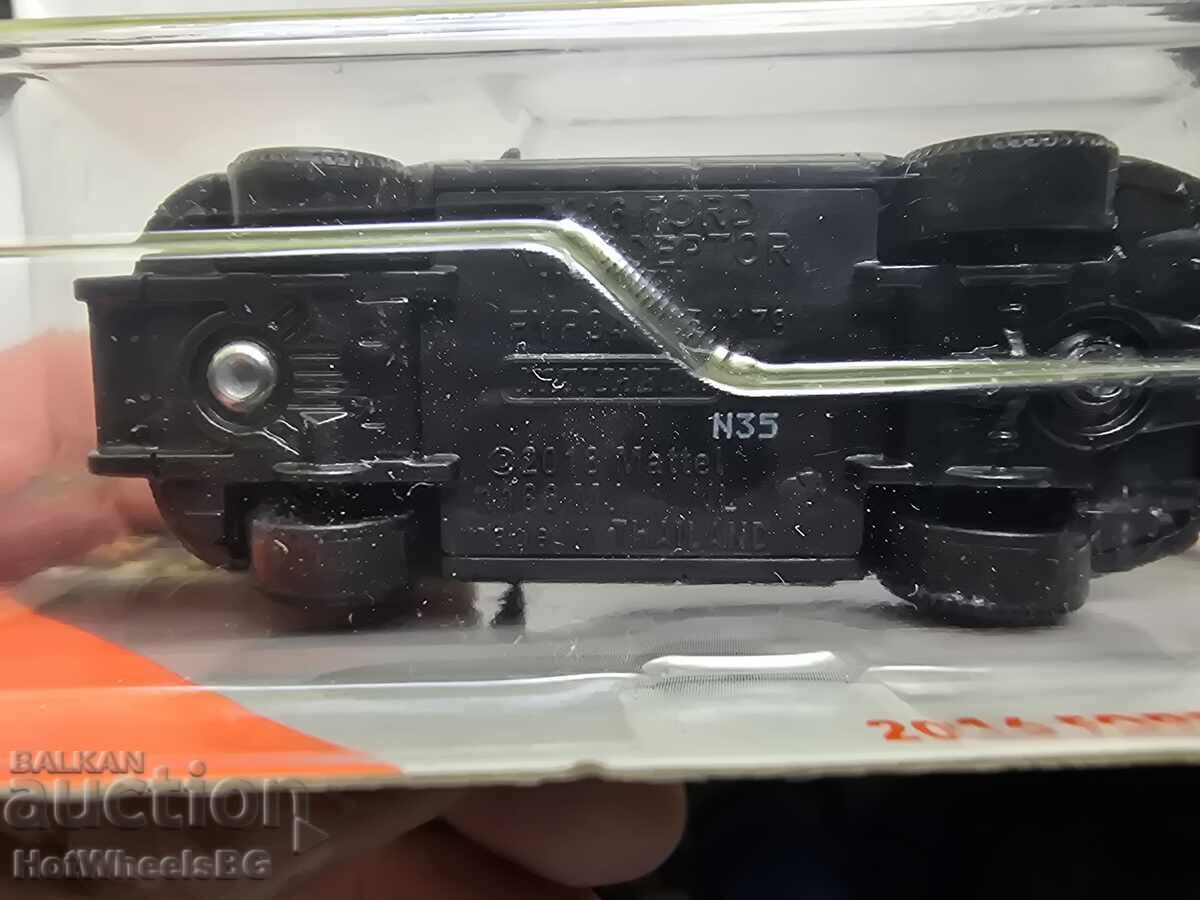 Matchbox - 2016 FORD INTERCEPTOR UTILITY - 5 Matchbox - 2016 FORD INTERCEPTOR UTILITY - 5