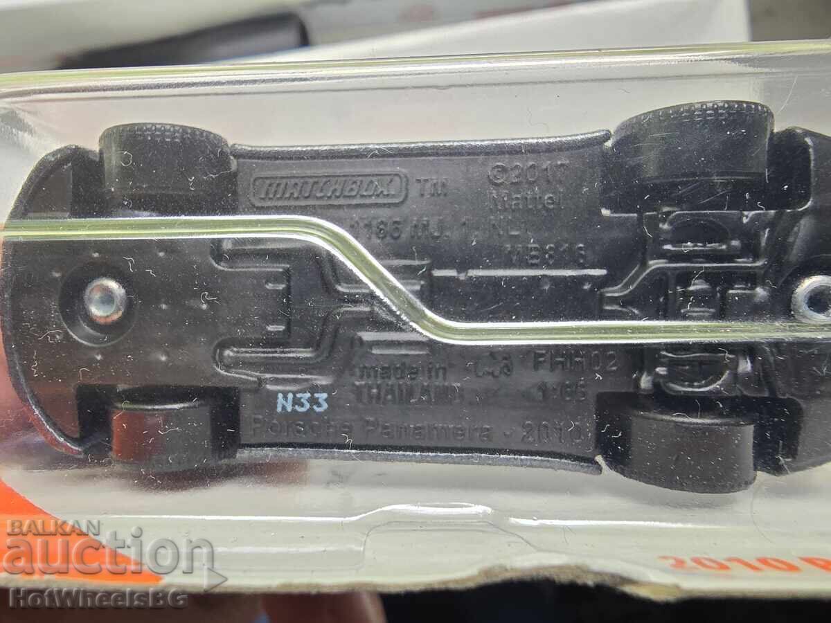 Matchbox - 2010 PORSCHE PANAMERA - 5