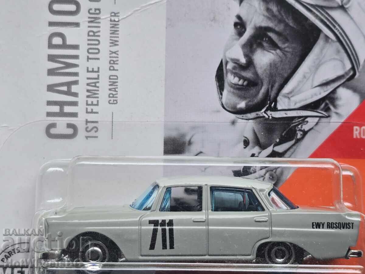 Matchbox - MERCEDES-BENZ 220 SE SEDAN Matchbox - MERCEDES-BENZ 220 SE SEDAN