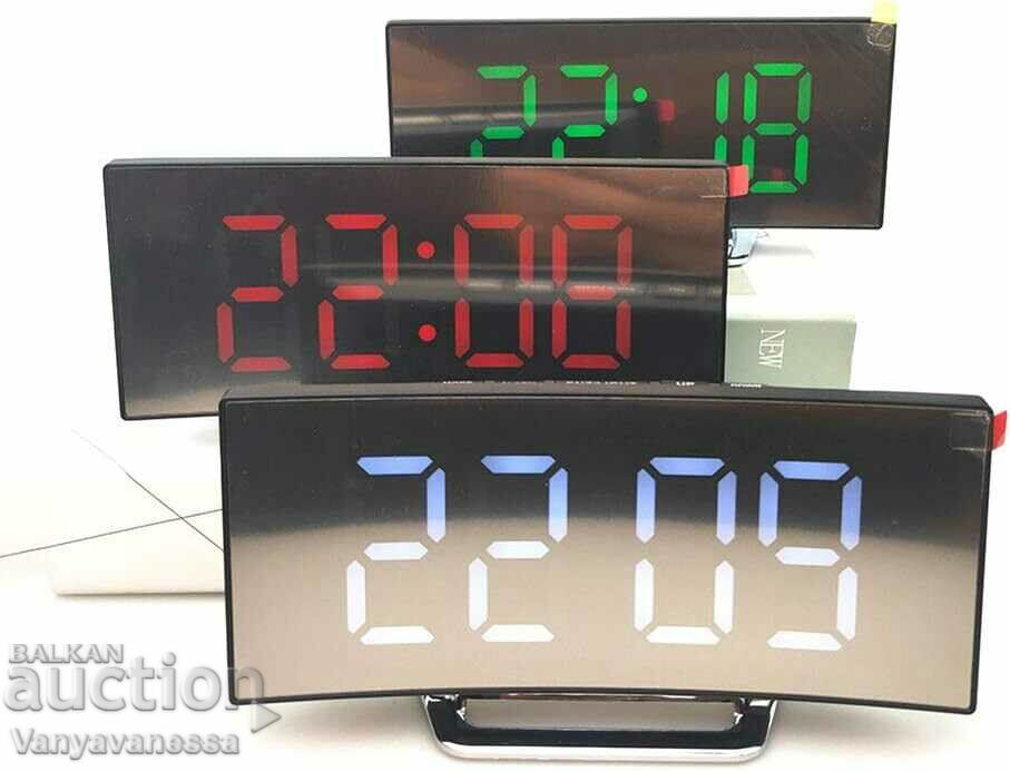 LED Digital Clock - Mirrored with price 19.90 BGN | € 10.17 LED Digital Clock - Mirrored with price 19.90 BGN | € 10.17