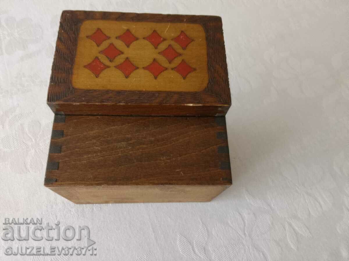 Cutie veche din lemn de carton pirograf - 6