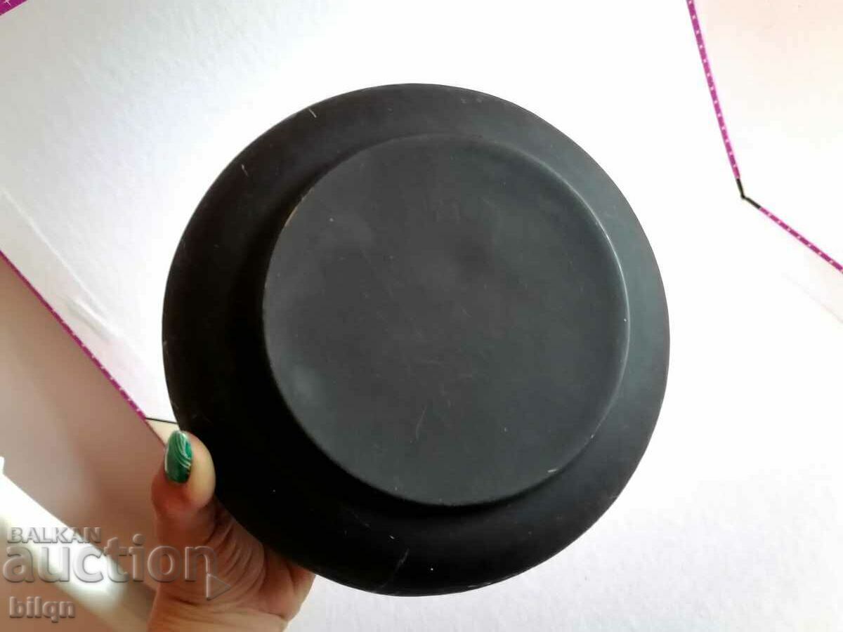 A great Old Bronze Vessel - 6 A great Old Bronze Vessel - 6