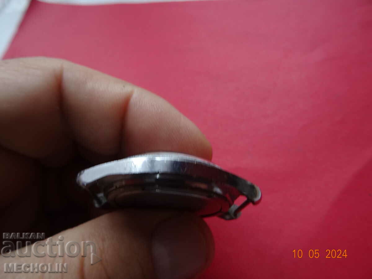 COMMANDER'S WATCH - 6 COMMANDER'S WATCH - 6