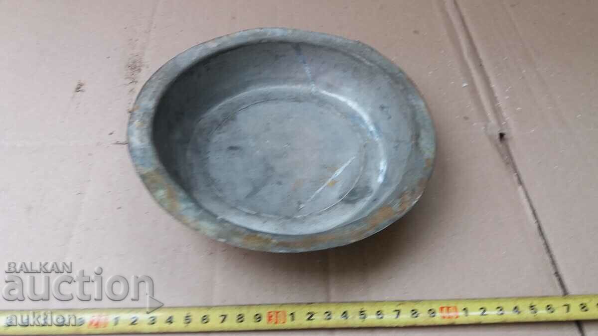 Auction RENAISSANCE COPPER BOWL, PLATE, TRAY Auction RENAISSANCE COPPER BOWL, PLATE, TRAY