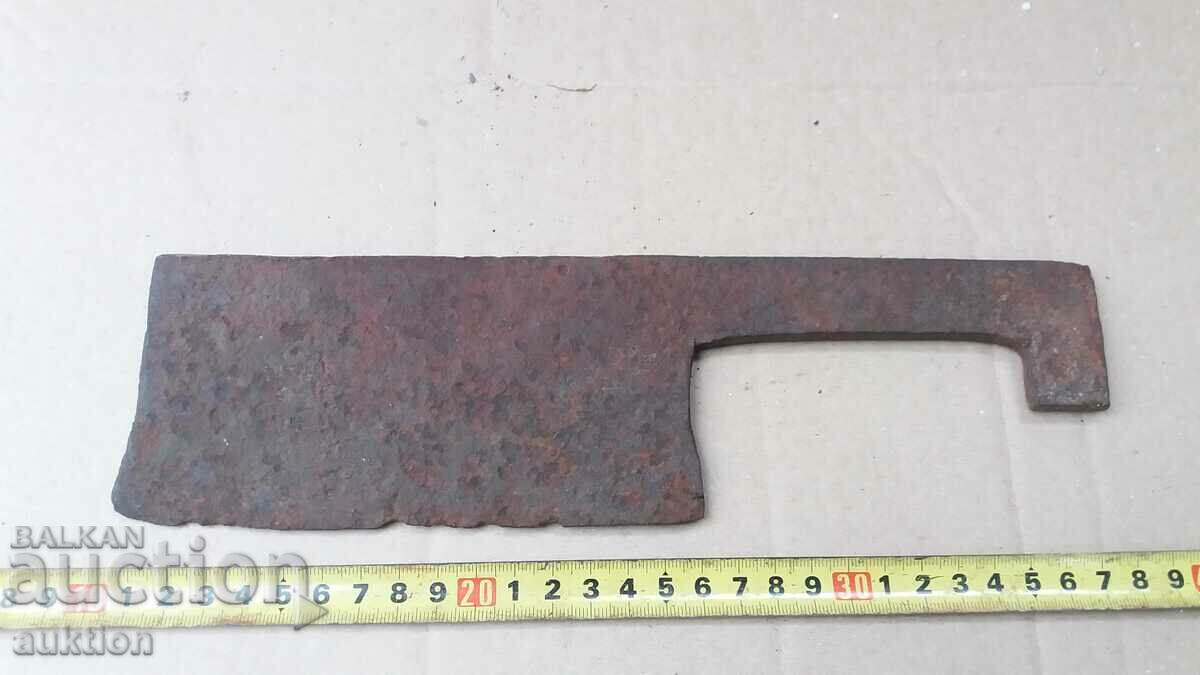 a massive forged saber tool with price 13.99 BGN | € 7.15