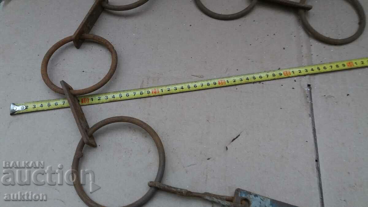 Auction old chain shackle interesting Auction old chain shackle interesting