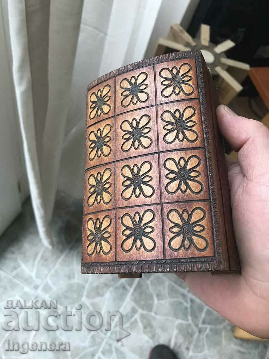 Аукцион КУТИЯ ДЪРВО ЗА БИЖУТА САНДЪЧЕ РИСУНЪК ПИРОГРАФ ОТ СОЦА МОСТР Аукцион КУТИЯ ДЪРВО ЗА БИЖУТА САНДЪЧЕ РИСУНЪК ПИРОГРАФ ОТ СОЦА МОСТР