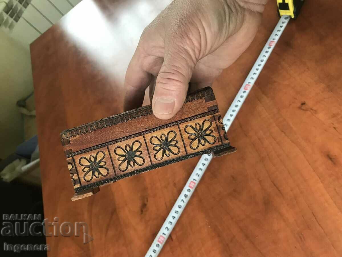 КУТИЯ ДЪРВО ЗА БИЖУТА САНДЪЧЕ РИСУНЪК ПИРОГРАФ ОТ СОЦА МОСТР - 7 КУТИЯ ДЪРВО ЗА БИЖУТА САНДЪЧЕ РИСУНЪК ПИРОГРАФ ОТ СОЦА МОСТР - 7