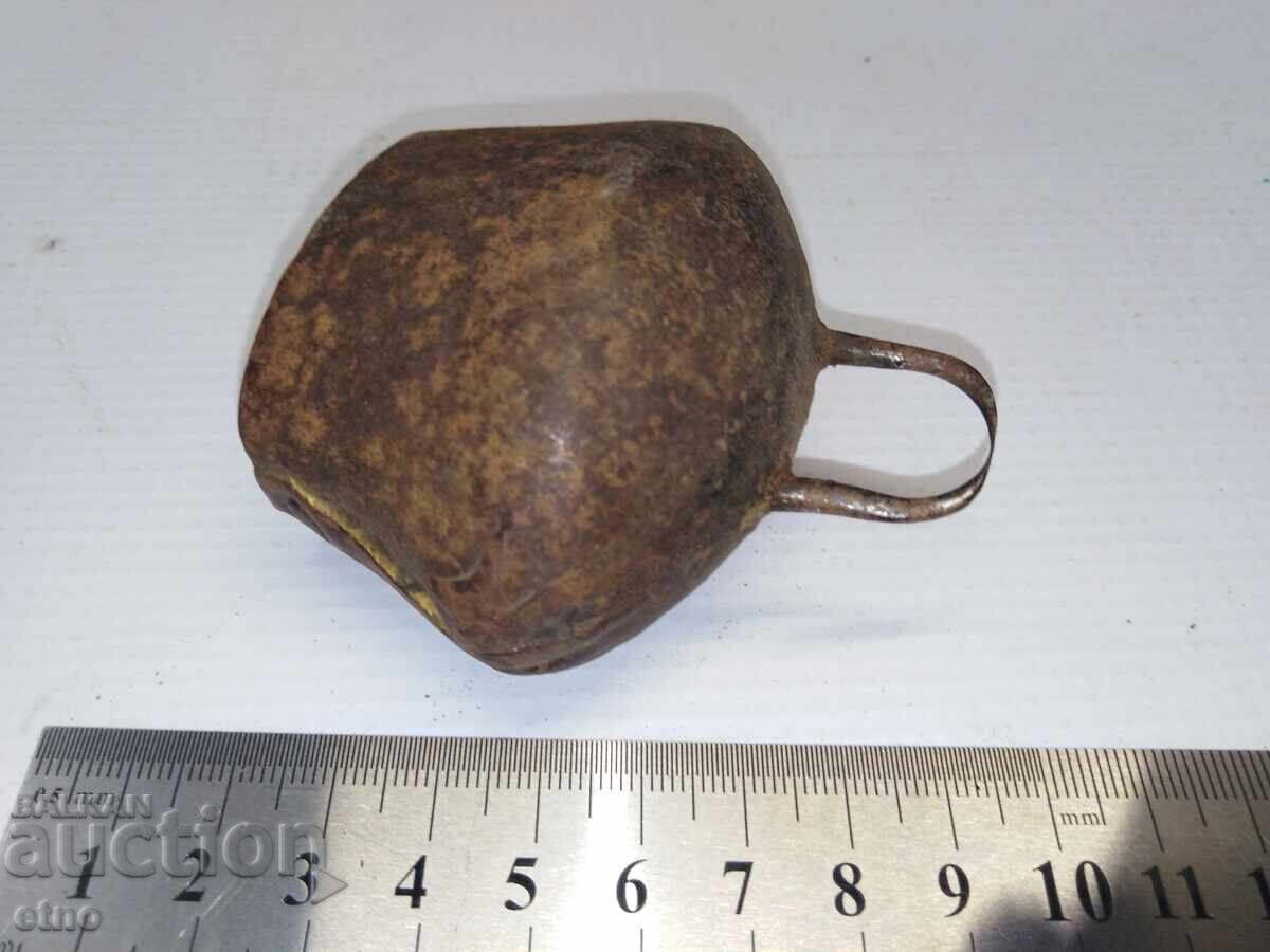 Auction  AUTHENTIC CHAN,BOY,BELL