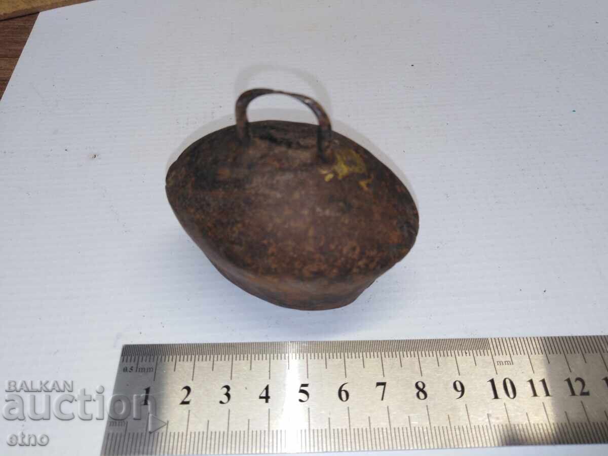 Delivery of AUTHENTIC CHAN,BOY,BELL