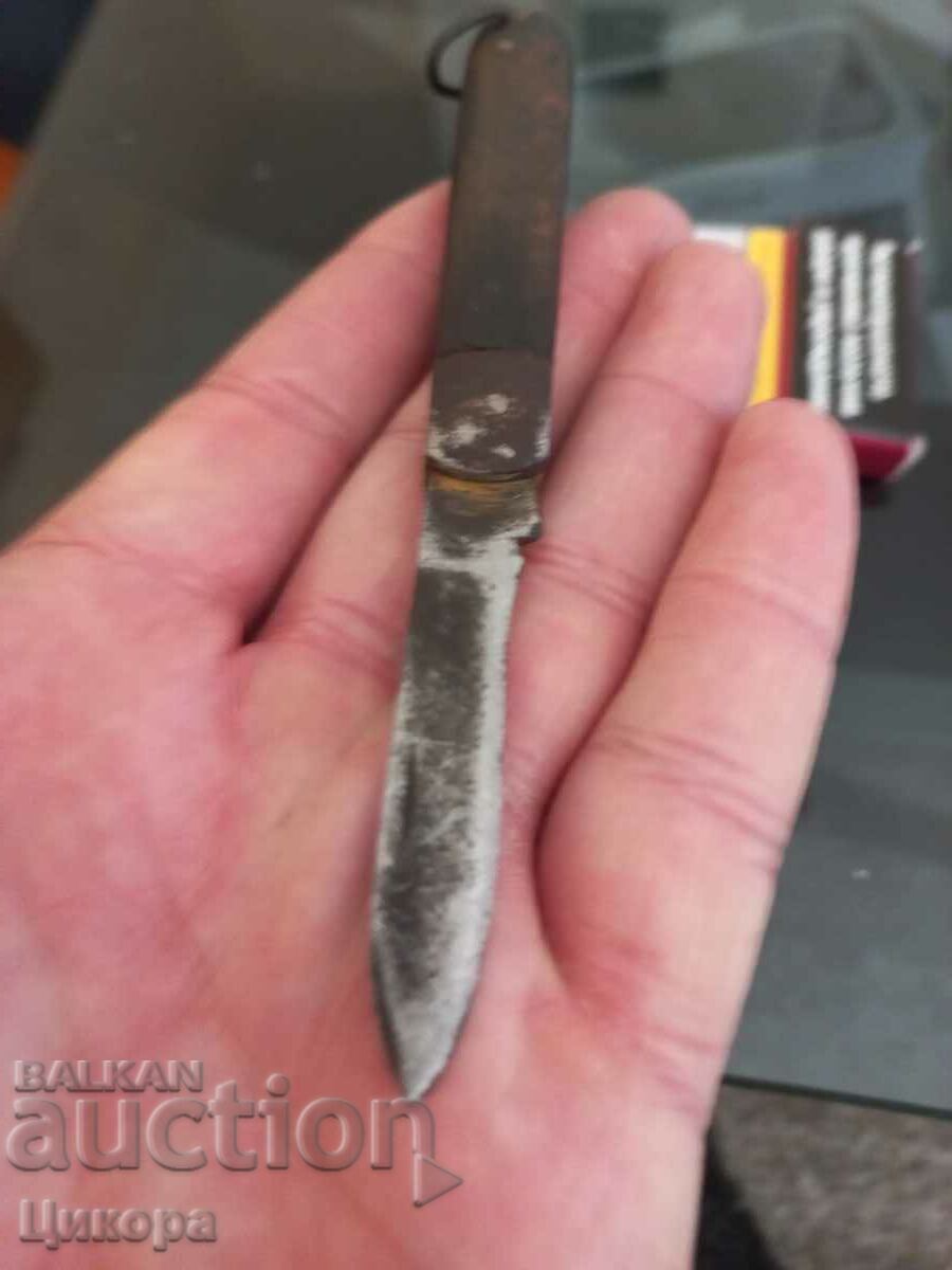 Delivery of OLD BULGARIAN KNIFE FOLDING LEG