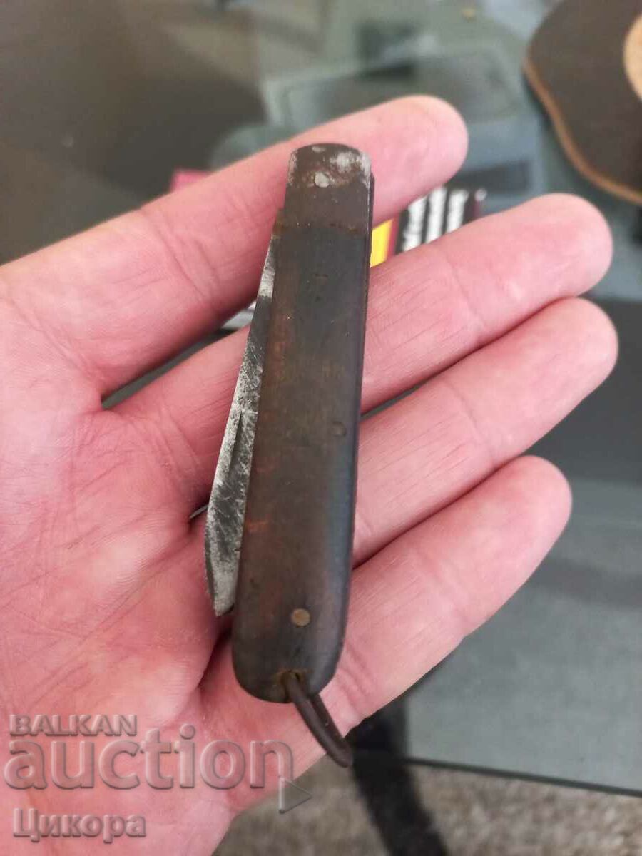 OLD BULGARIAN KNIFE FOLDING LEG - 6