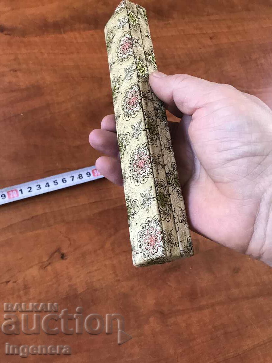 Auction BOX PRESSED CARDBOARD FABRIC BEAUTY Auction BOX PRESSED CARDBOARD FABRIC BEAUTY