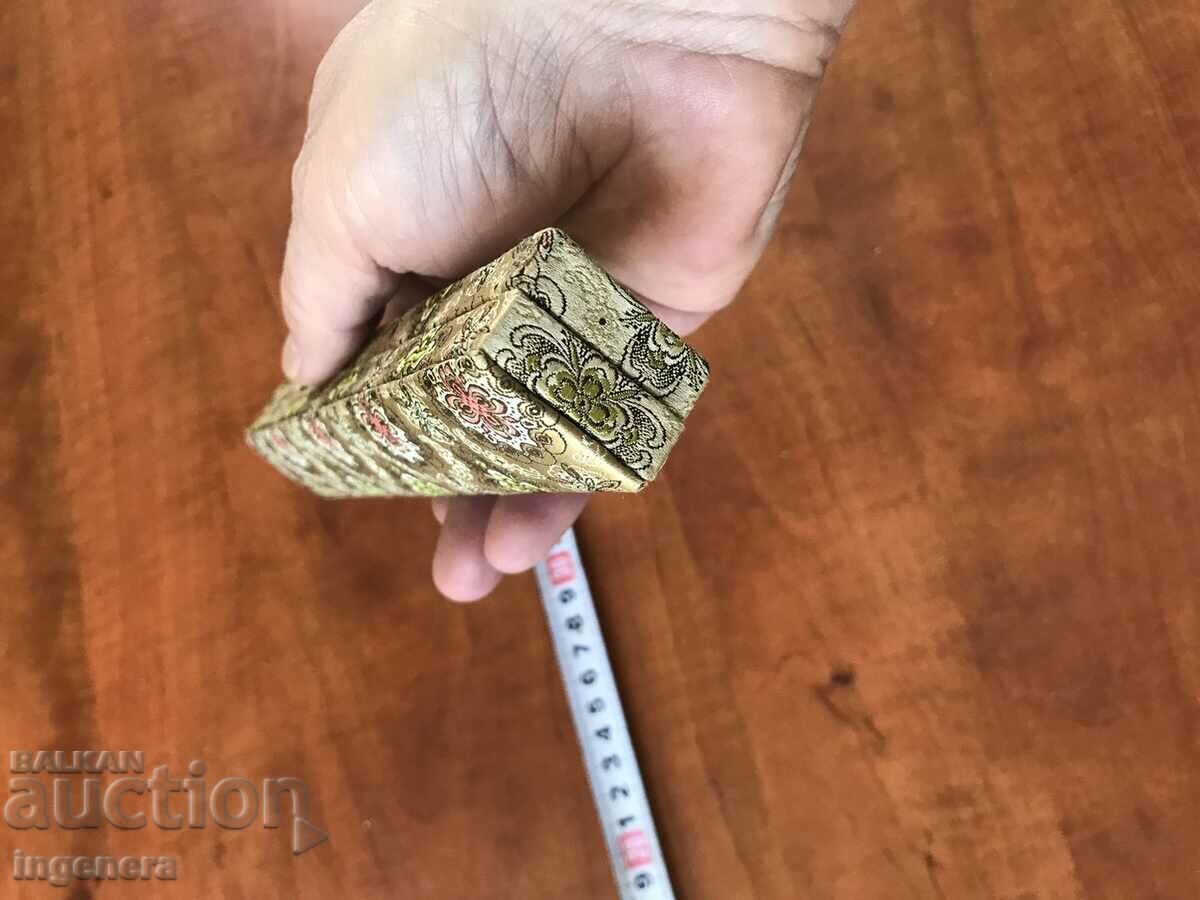 BOX PRESSED CARDBOARD FABRIC BEAUTY - 6 BOX PRESSED CARDBOARD FABRIC BEAUTY - 6