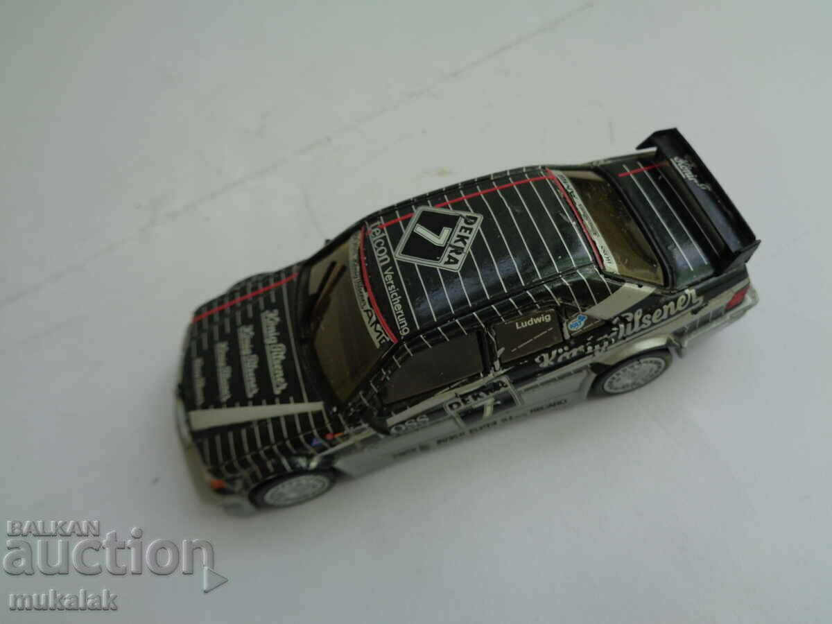 1:43 MINICHAMPS MERCEDES 190 E AMG CAR MODEL - 5 1:43 MINICHAMPS MERCEDES 190 E AMG CAR MODEL - 5