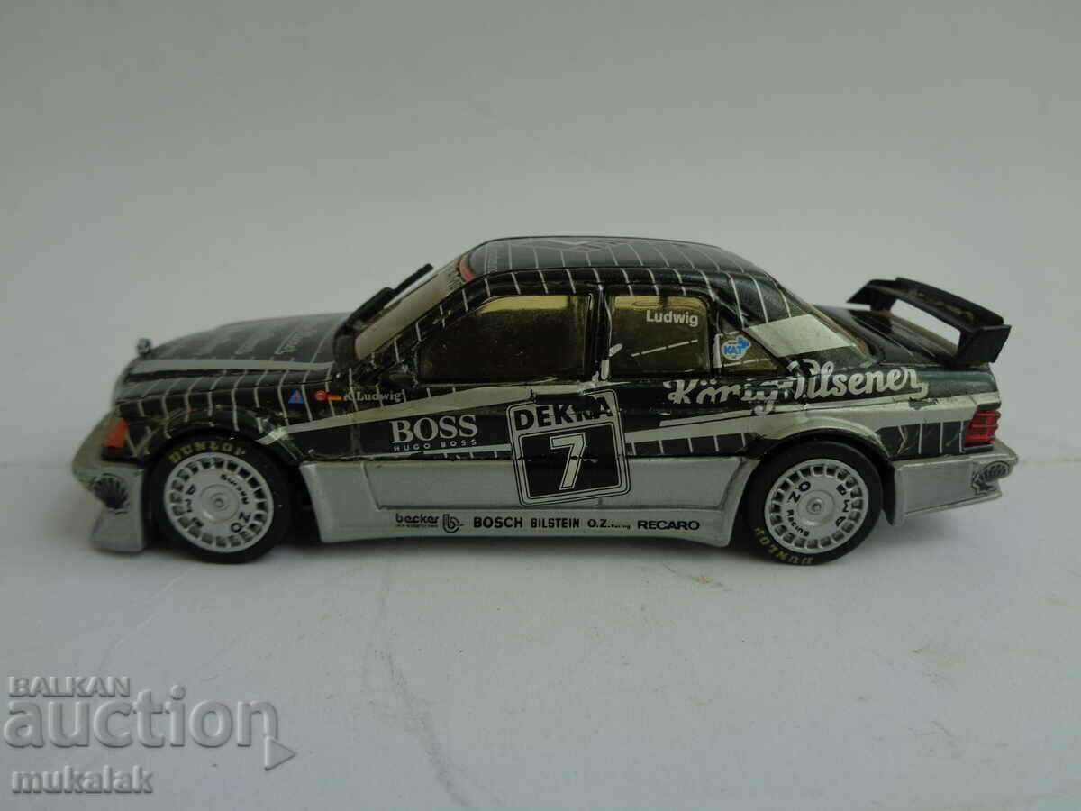 1:43 MINICHAMPS MERCEDES 190 E AMG CAR MODEL