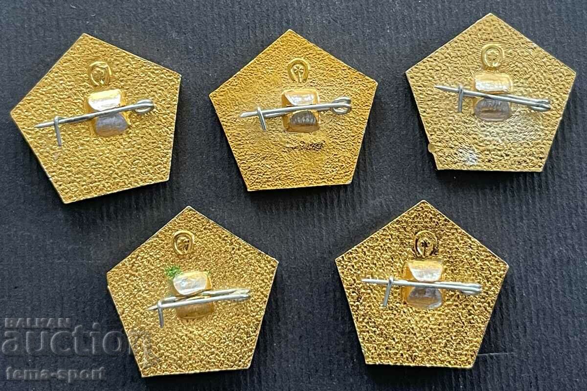 495 USSR lot of 5 Olympic signs Olympics Moscow 1980. with price 15.00 BGN | € 7.67 495 USSR lot of 5 Olympic signs Olympics Moscow 1980. with price 15.00 BGN | € 7.67