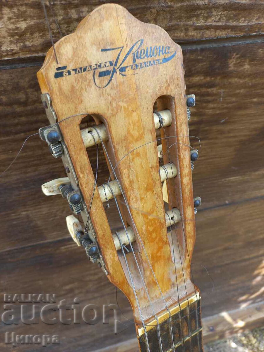 Licitație CHITARĂ CREMONA HEMUS Licitație CHITARĂ CREMONA HEMUS