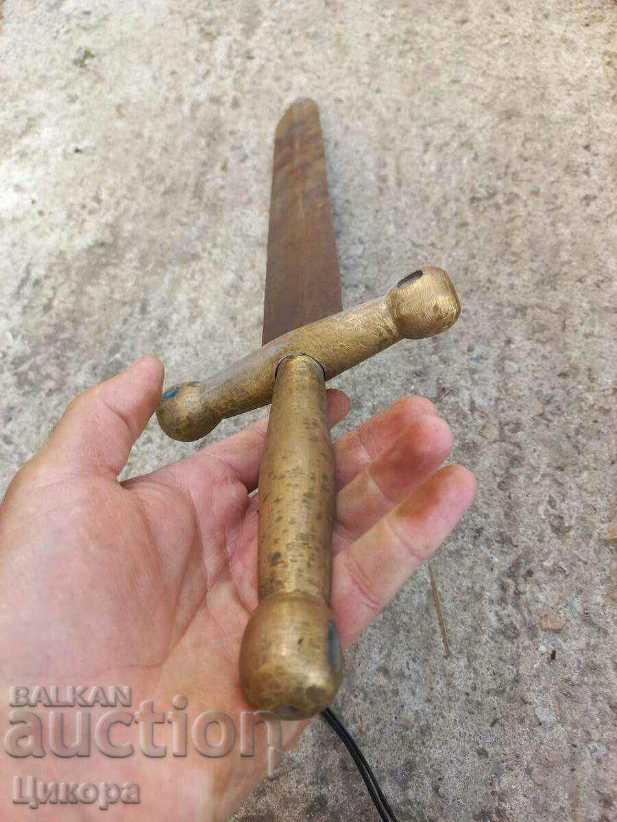 Auction OLD SWORD CUTTER PROP Auction OLD SWORD CUTTER PROP