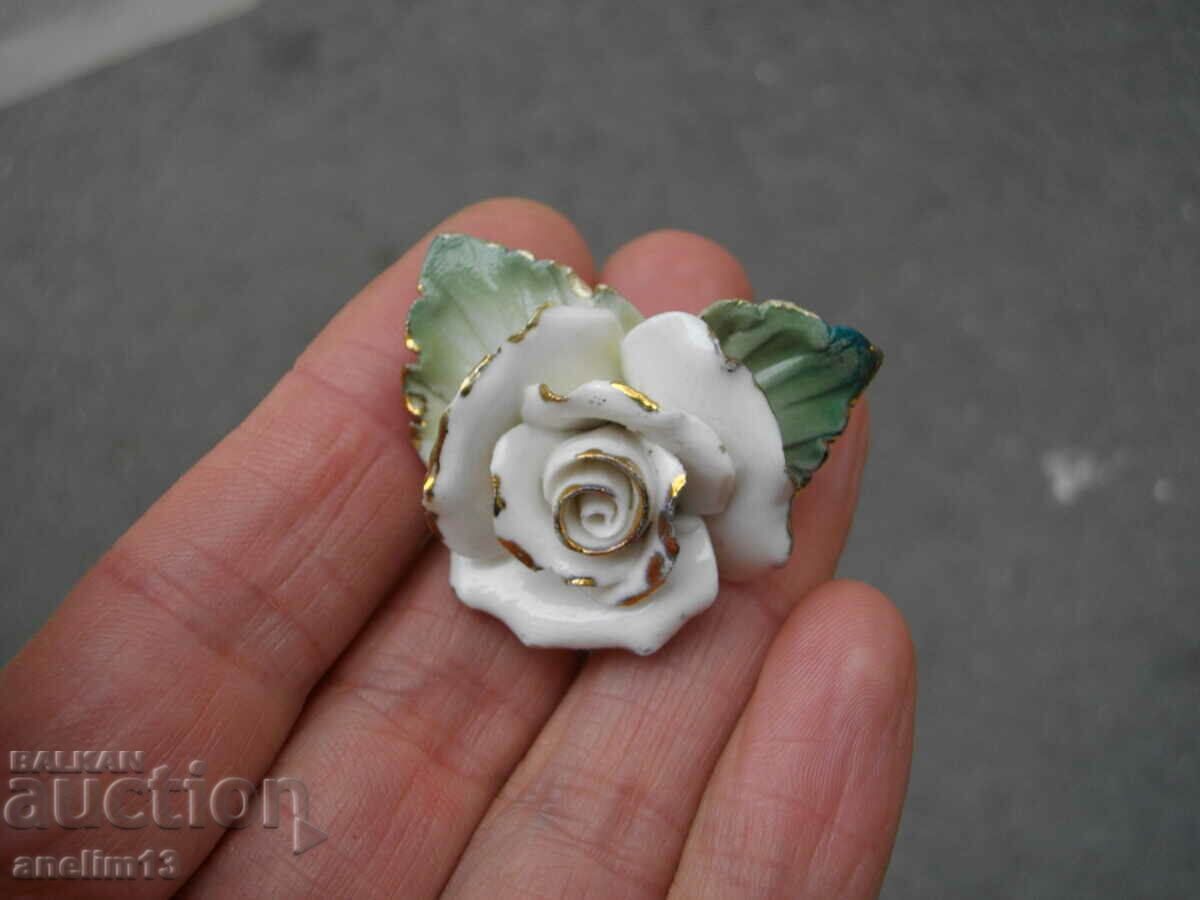 OLD BROOCH ROSE POLCELAN with price 35.00 BGN | € 17.90