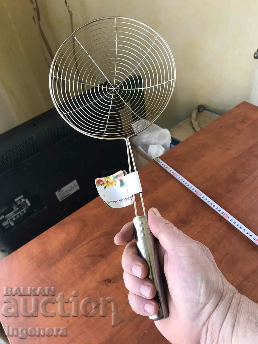 STRATOR METAL DE BUCATARIE PENTRU FRUCTE LEGUME SI ALTELE NOU - 6 STRATOR METAL DE BUCATARIE PENTRU FRUCTE LEGUME SI ALTELE NOU - 6