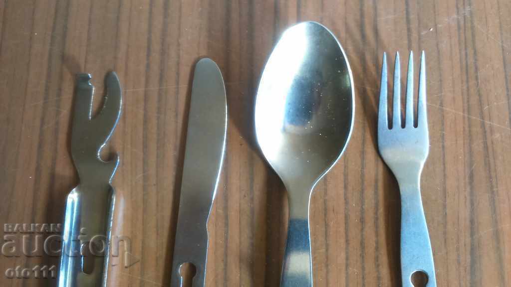 Auction  MILITARY UTENSILS FOR FOOD