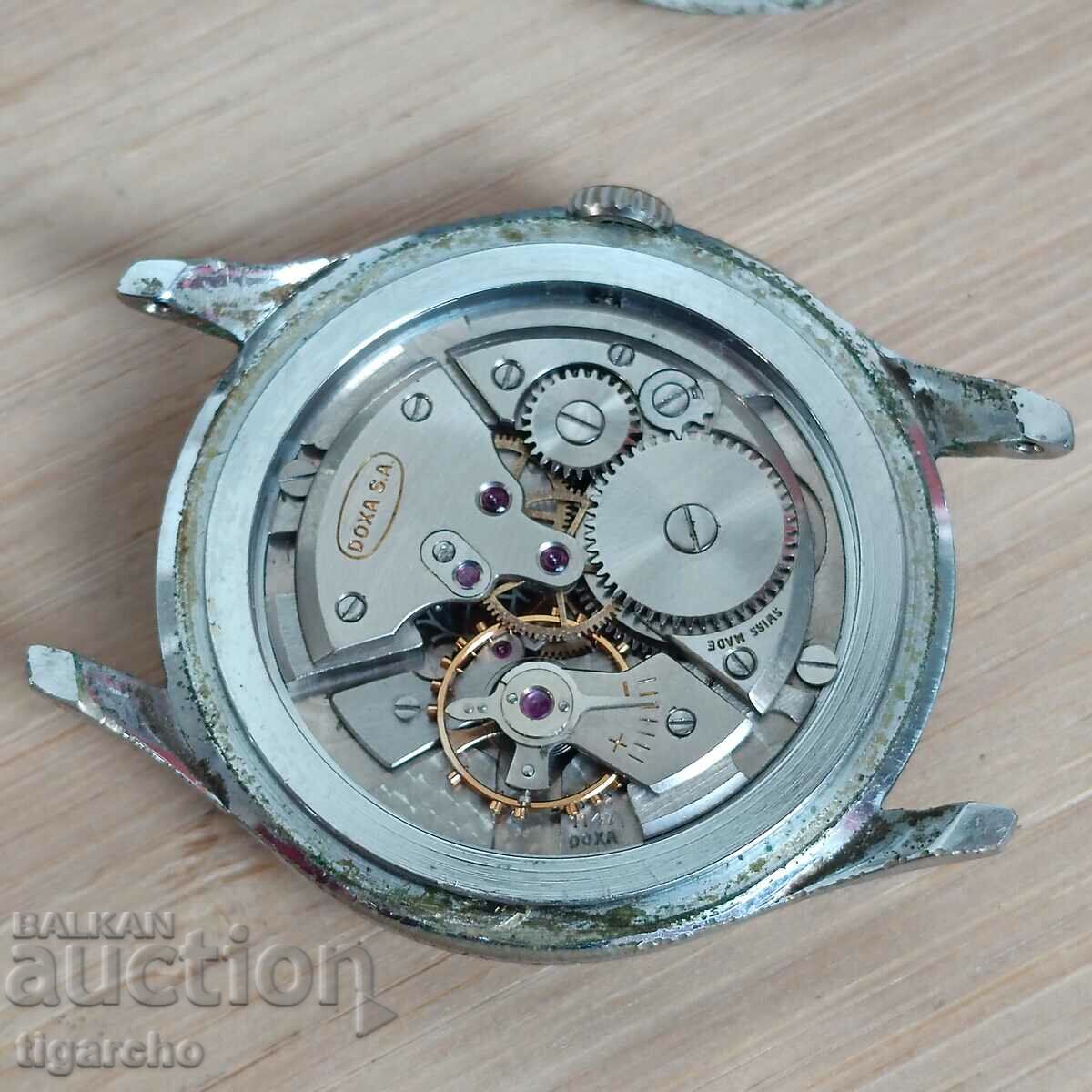 Auction DOXA watch Auction DOXA watch