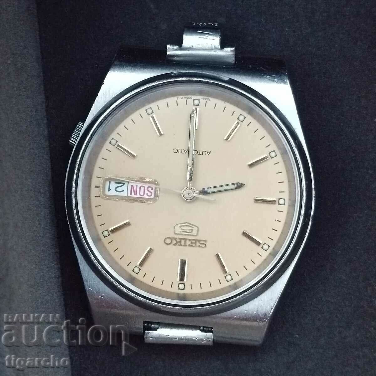 Seiko5 watch with price 100.00 BGN | € 51.13 Seiko5 watch with price 100.00 BGN | € 51.13