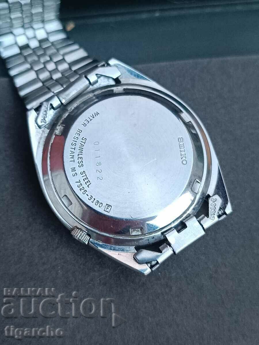 Seiko5 watch with price 80.00 BGN | € 40.90