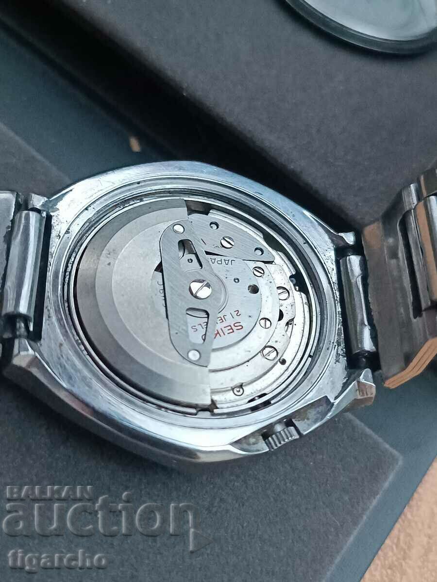 Delivery of Seiko5 watch Delivery of Seiko5 watch